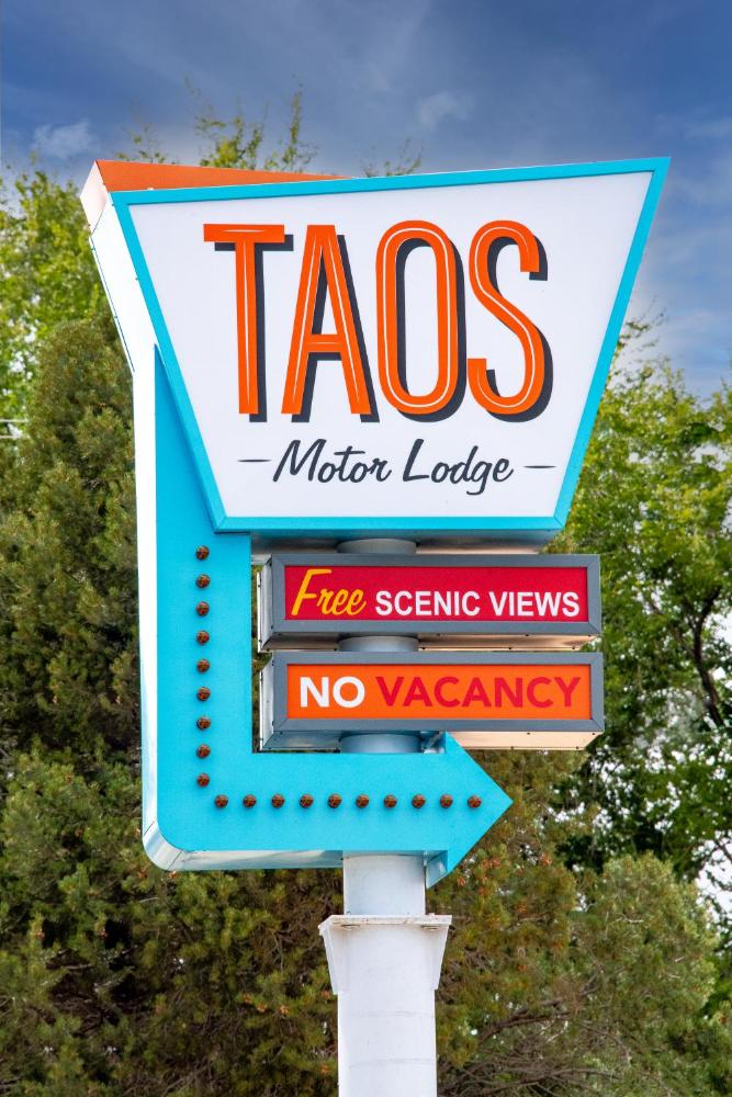 Taos Motor Lodge